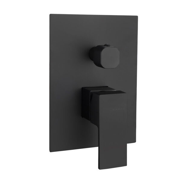 Mikser Dushi me 4 Drejtime E02FCQ382-1BL Nero Delos Mikser Dushi me 4 Drejtime E02FCQ382-1BL Nero Delos